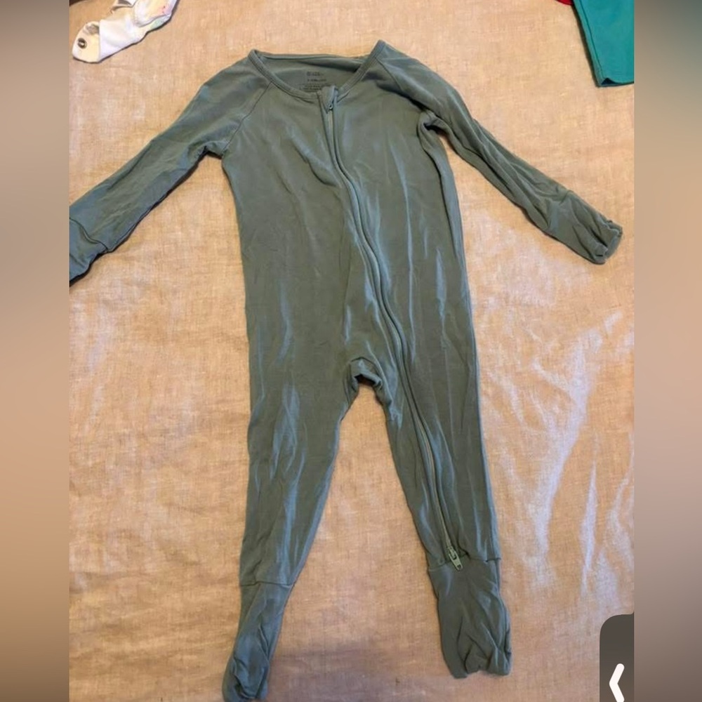 Suzelle Kids One Piece in Soft Green